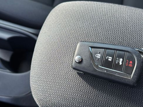 Used 2025 Toyota Corolla LE image 22