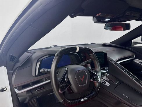 Used 2023 Chevrolet Corvette Z06 image 9