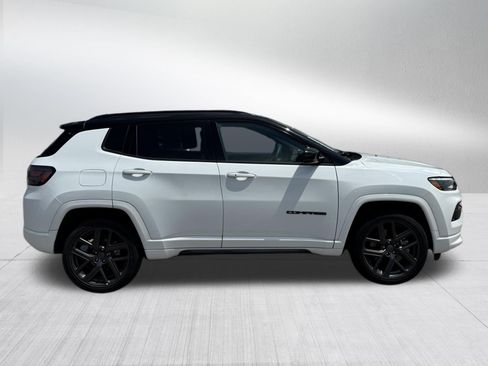 Used 2024 Jeep Compass Limited w/ High Altitude Package AWD/4WD image 8