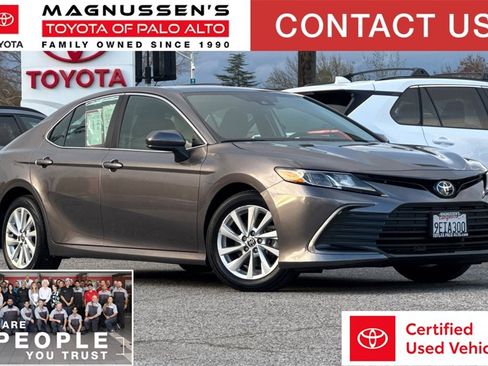 Certified 2023 Toyota Camry LE image 1
