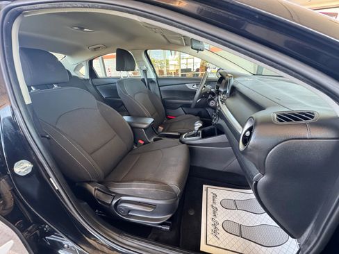 Used 2020 Kia Forte LXS image 40