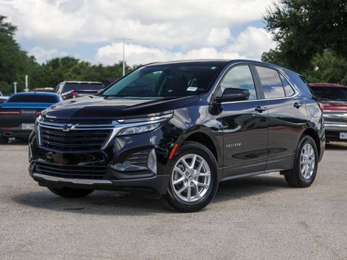 Used 2024 Chevrolet Equinox LT w/ LPO, Floor Liner Package FWD image 1