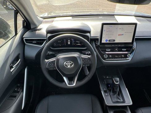 Certified 2026 Toyota Corolla Cross XLE image 15