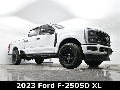 Used 2023 Ford F250 XL w/ STX Appearance Package image 18