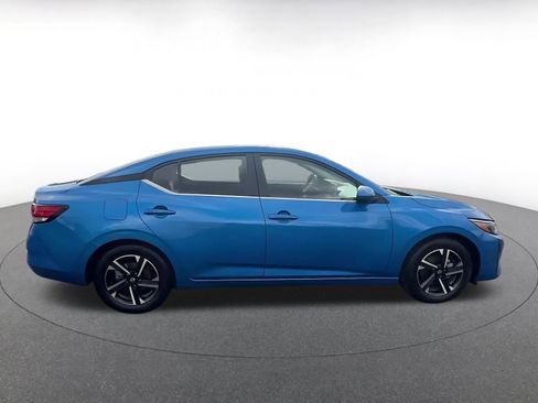 Used 2025 Nissan Sentra SV image 16