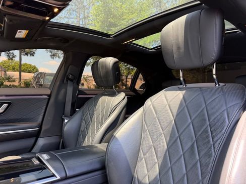 Used 2021 Mercedes-Benz S 580 4MATIC Sedan image 11