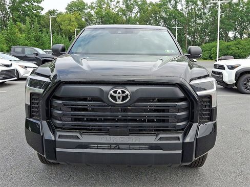 New 2025 Toyota Tundra SR image 8