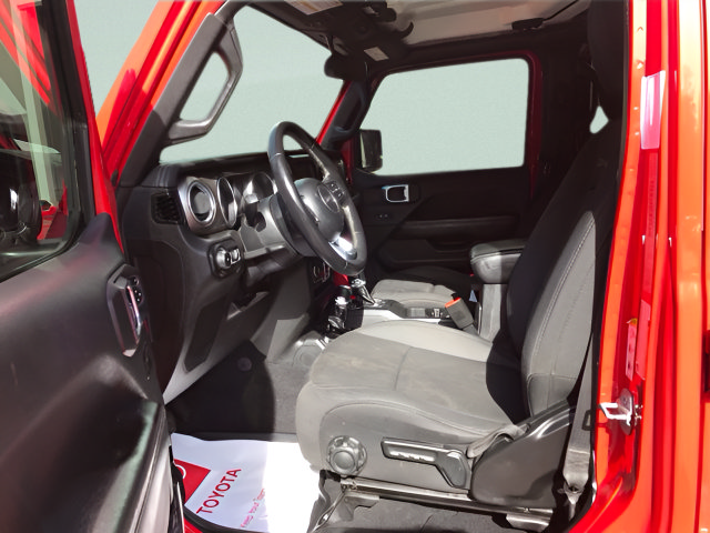 Used 2019 Jeep Wrangler Unlimited Sahara AWD/4WD image 16