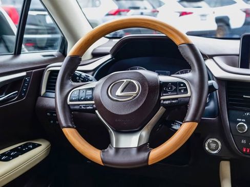 Used 2018 Lexus RX 350 FWD w/ Premium Package image 17