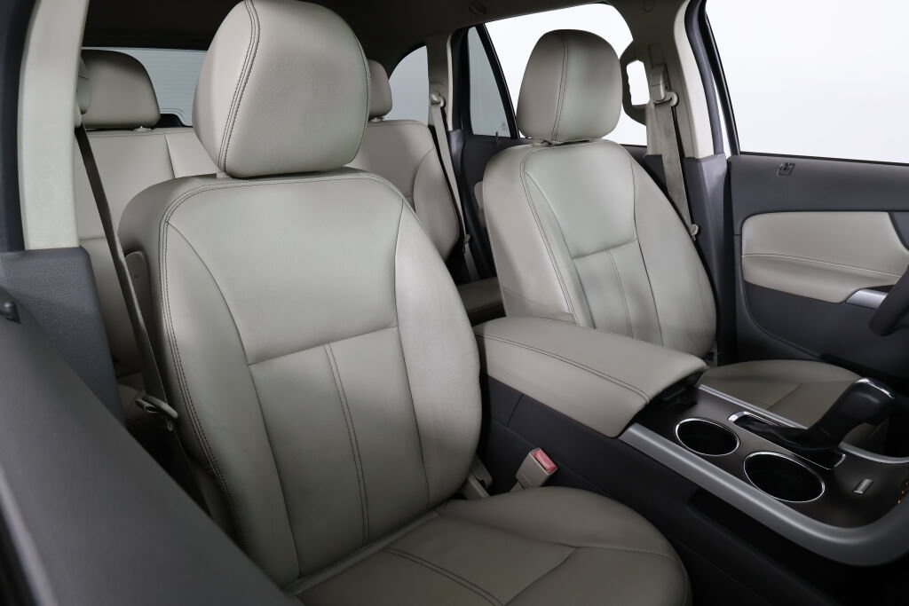 Used 2014 Ford Edge SEL w/ Equipment Group 205A AWD/4WD image 25