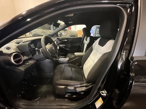 New 2026 Chevrolet Trax RS image 4