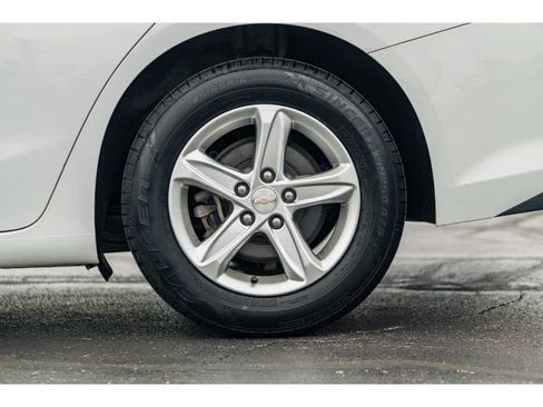 Used 2020 Chevrolet Malibu LS image 5