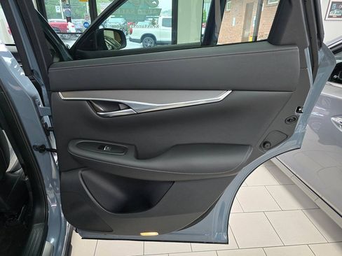 Used 2023 INFINITI QX50 Luxe AWD/4WD image 21