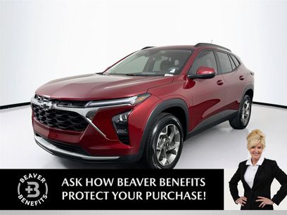 Used 2025 Chevrolet Trax LT w/ LPO, Blackout Package