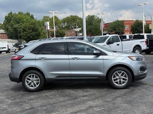 Used 2024 Ford Edge SEL w/ Convenience Package AWD/4WD image 5