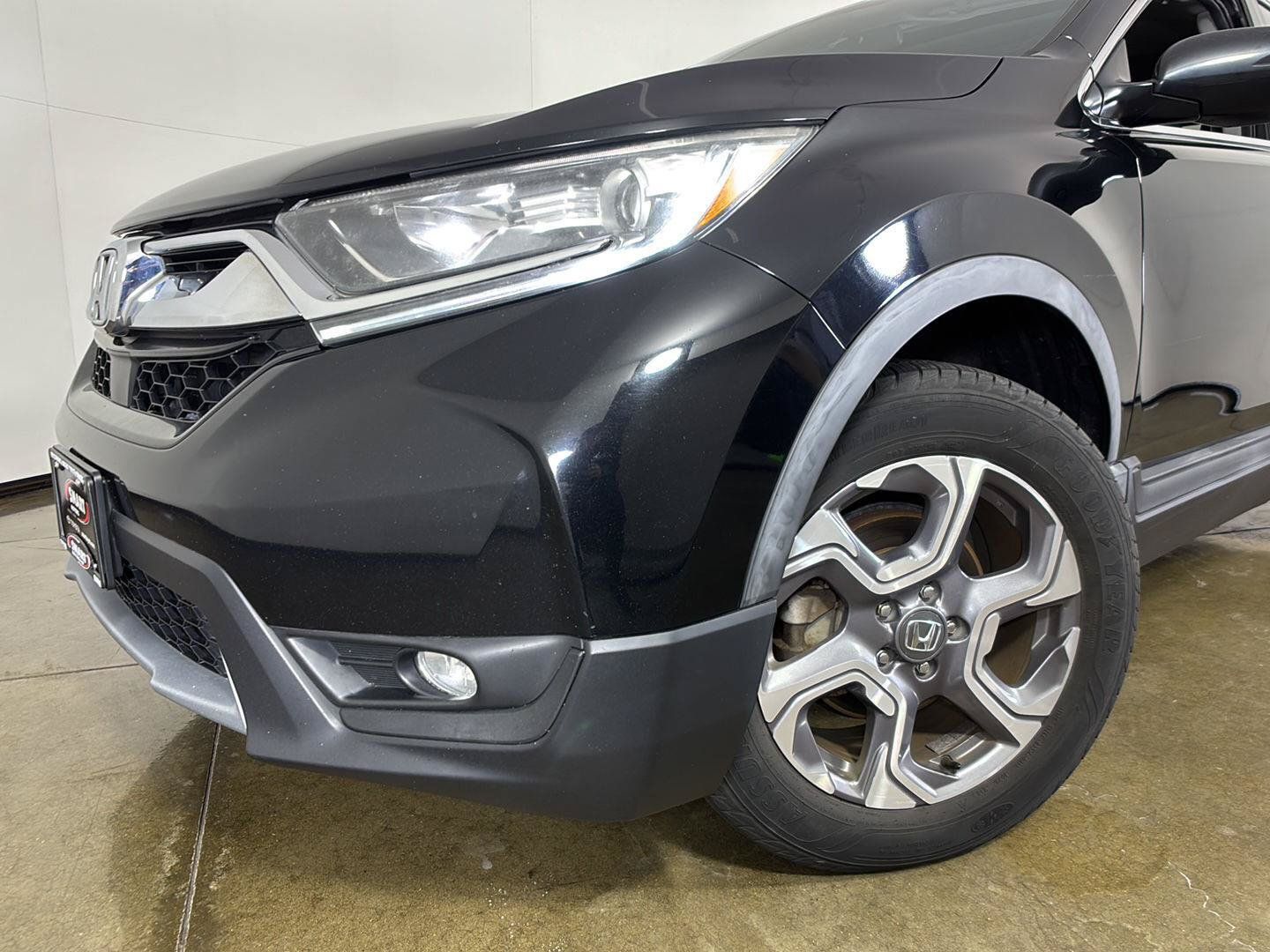 Used 2018 Honda CR-V EX image 5