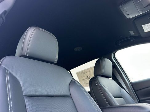 New 2026 Chevrolet Traverse LT w/ Enhanced Driving Package FWD image 18