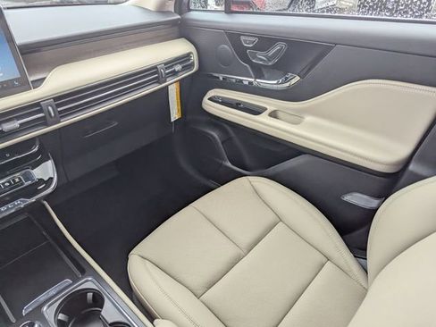 New 2026 Lincoln Corsair Reserve AWD/4WD image 15