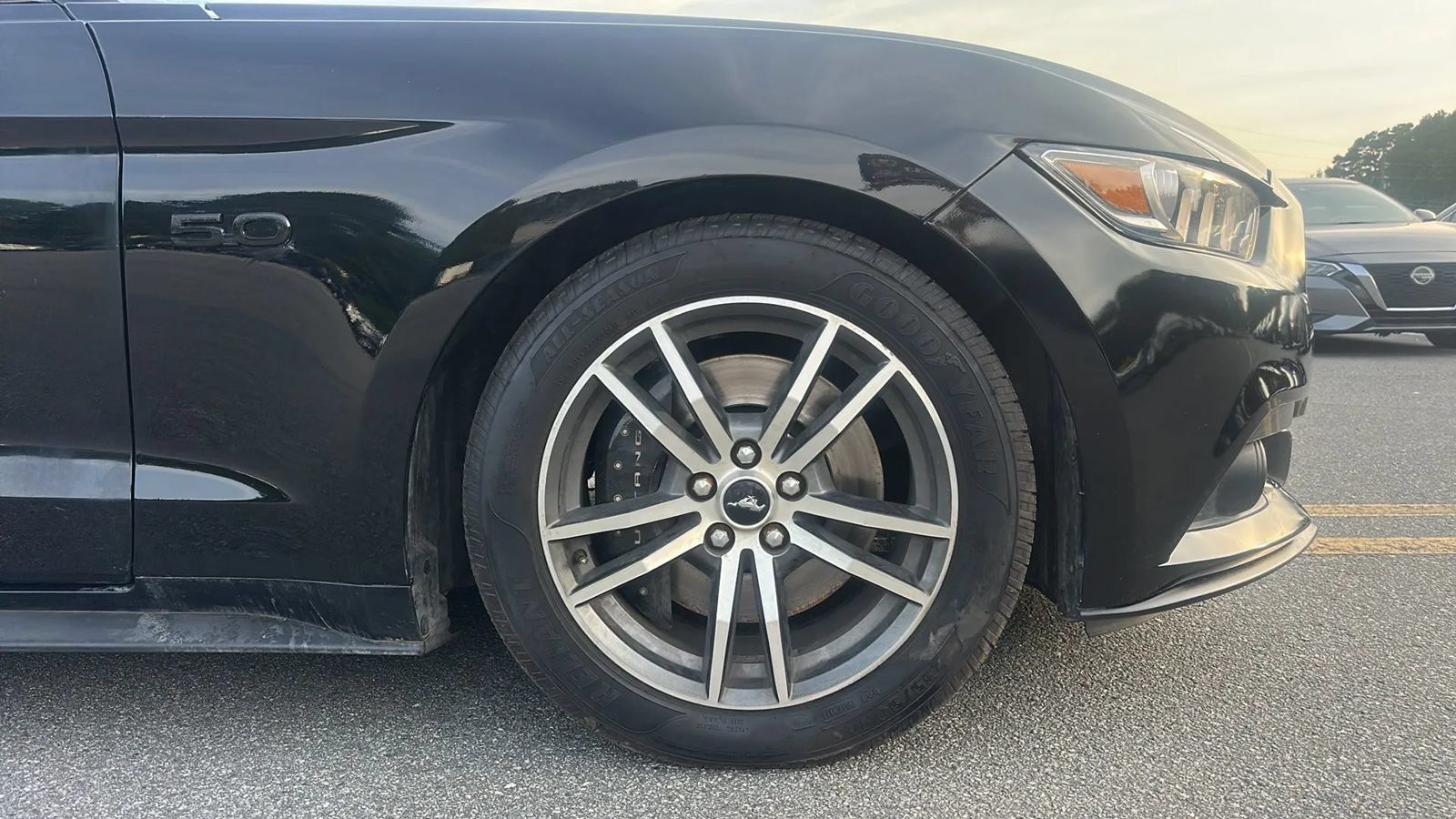 Used 2016 Ford Mustang GT RWD image 13