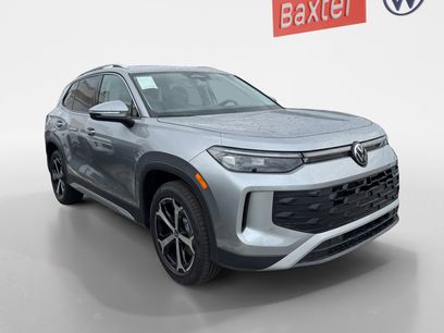 New 2025 Volkswagen Tiguan SE