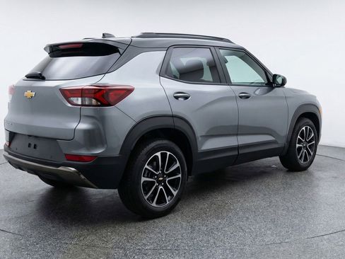 Used 2025 Chevrolet TrailBlazer LT image 9