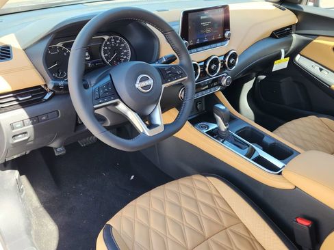 New 2025 Nissan Sentra SV w/ SV Premium Package FWD image 8