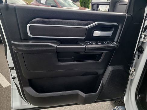 Used 2024 RAM 2500 Big Horn AWD/4WD image 14