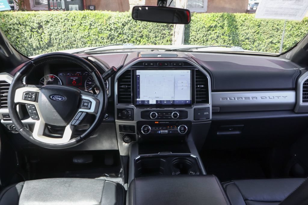 Used 2022 Ford F350 Lariat w/ Black Appearance Package AWD/4WD image 27