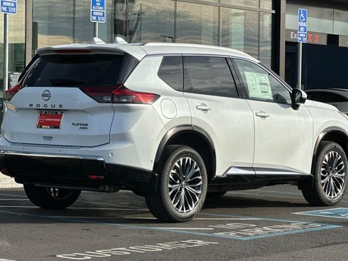 New 2026 Nissan Rogue Platinum w/ Tech Package AWD/4WD image 4