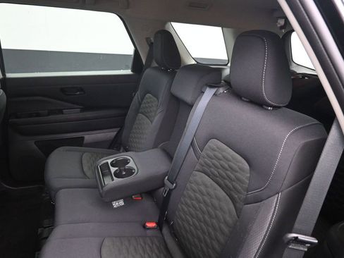 Used 2024 Nissan Pathfinder SV AWD/4WD image 23