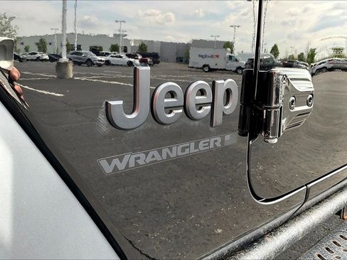 Used 2024 Jeep Wrangler Sport image 24