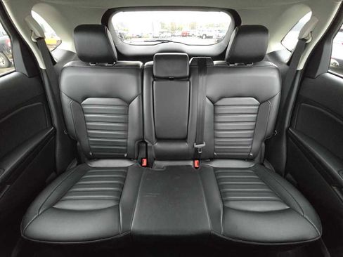 Used 2023 Ford Edge SEL w/ Convenience Package image 17