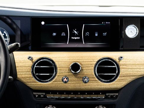 Used 2022 Rolls-Royce Ghost w/ Ghost Package image 41