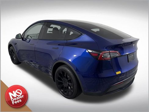 Used 2023 Tesla Model Y Long Range AWD/4WD image 5