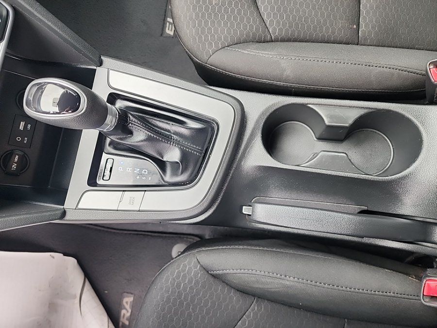 Used 2019 Hyundai Elantra SE w/ Cargo Package FWD image 22