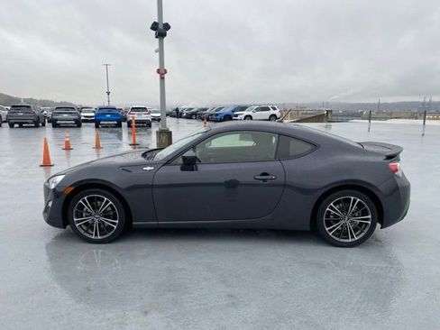 Used 2013 Scion FR-S image 5