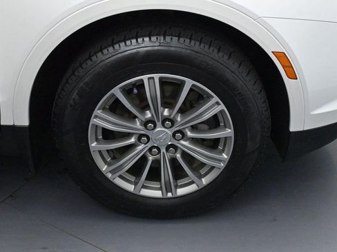Used 2017 Cadillac XT5 Luxury w/ Driver Awareness Package FWD image 38