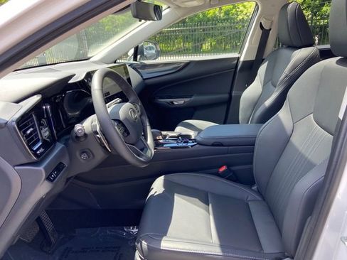 Certified 2025 Lexus NX 350 AWD w/ Accessory Package (2T) image 24