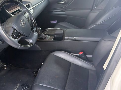 Used 2020 Lexus ES 350 w/ Premium Package FWD image 11