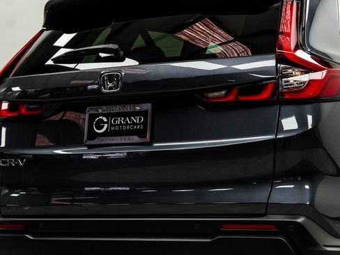 Used 2025 Honda CR-V EX-L image 13