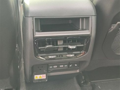 New 2026 Jeep Grand Cherokee Limited image 33