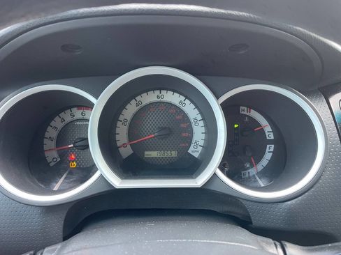 Used 2011 Toyota Tacoma PreRunner RWD image 27