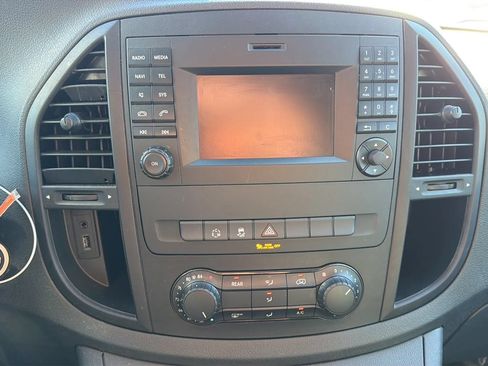 Used 2017 Mercedes-Benz Metris Passenger w/ Appearance Package image 15