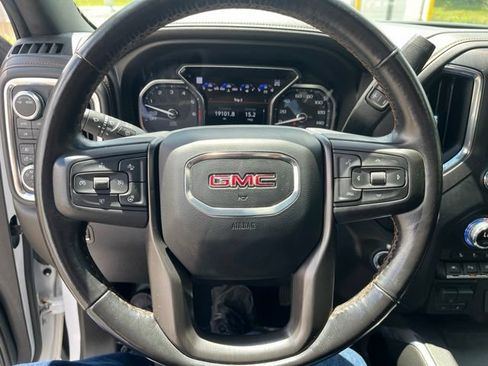 Used 2021 GMC Sierra 1500 AT4 w/ Technology Package AWD/4WD image 19