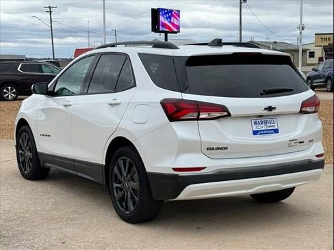 Used 2022 Chevrolet Equinox RS w/ RS Leather Package image 3