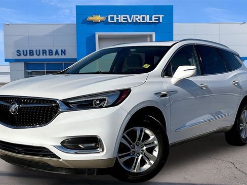 Used 2020 Buick Enclave Essence w/ Sound and Sites Package image 1