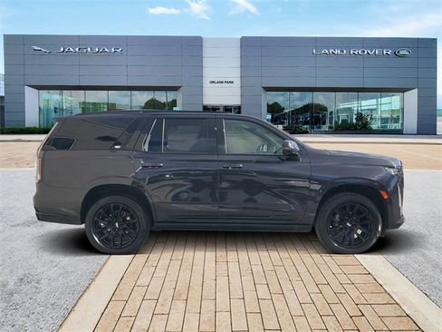 Used 2022 Cadillac Escalade Sport w/ Touring Package image 4