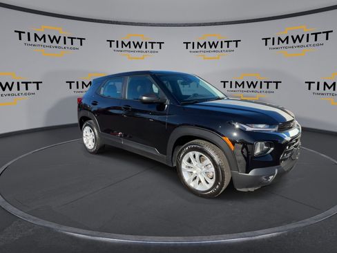 Used 2023 Chevrolet TrailBlazer LS image 3