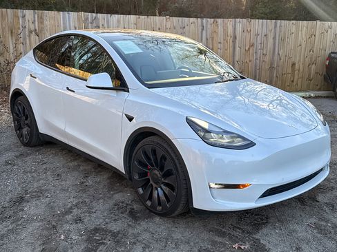 Used 2022 Tesla Model Y Performance image 20
