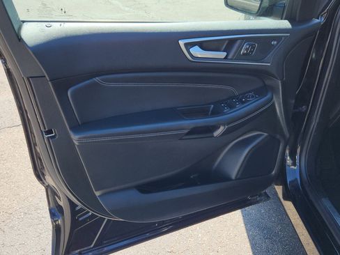 Certified 2024 Ford Edge Titanium AWD/4WD image 23